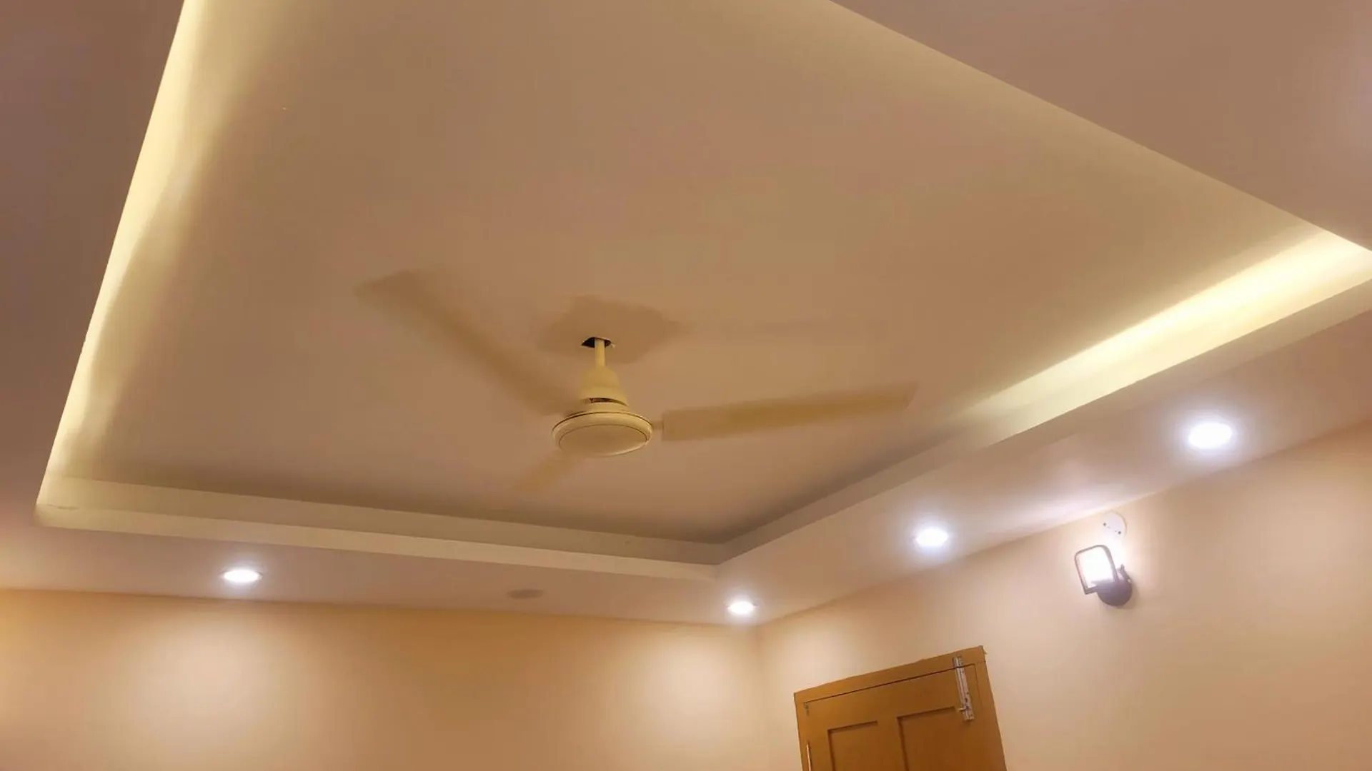 Newcastle Holidays Resorts-Entire Property 5 Bedrooms-Great Mountain & River View-Between Munnar & Idukki With Kitchen India