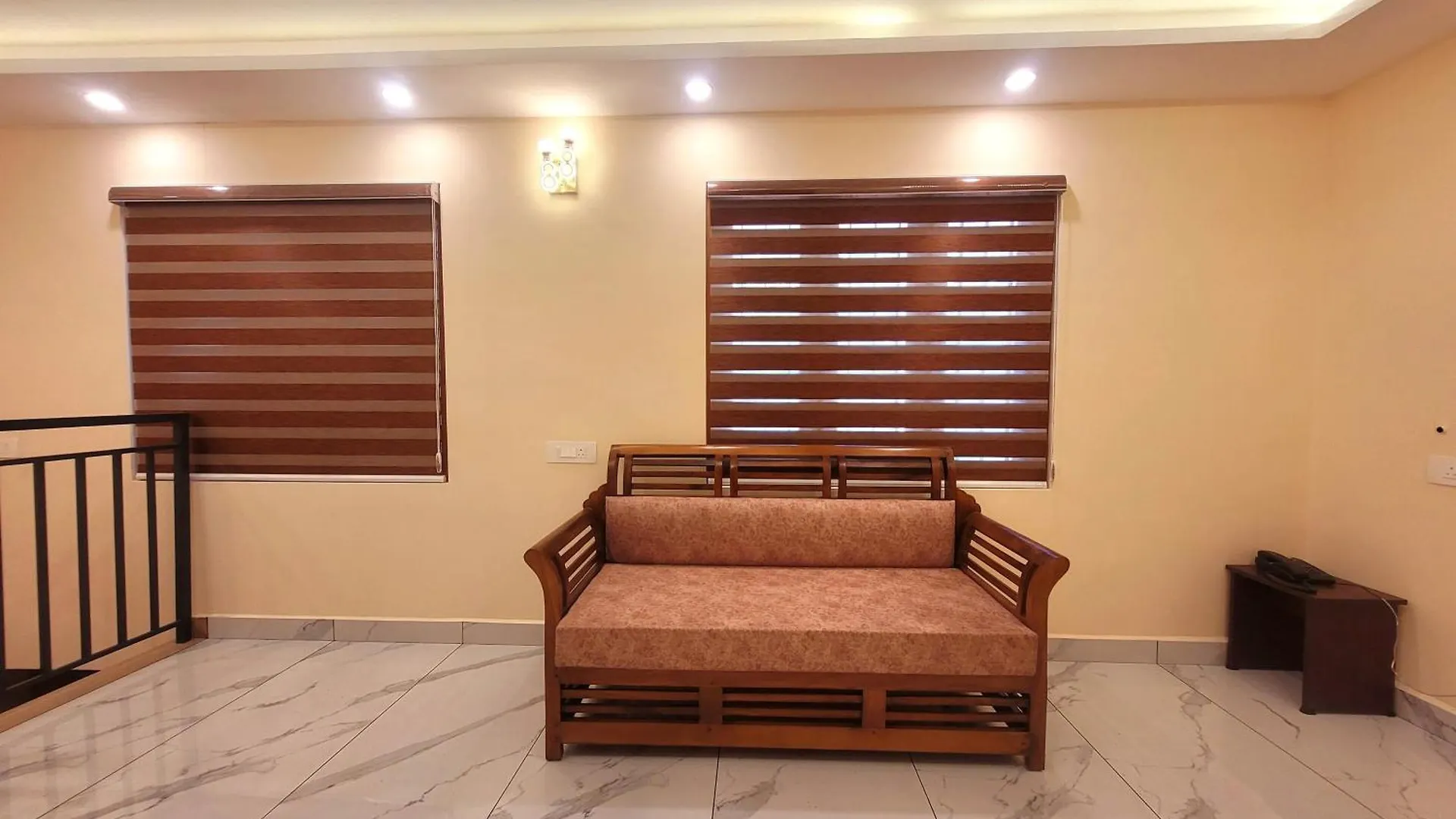 Nyaraló Newcastle Holidays Resorts-Entire Property 5 Bedrooms-Great Mountain & River View-Between Munnar & Idukki With Kitchen