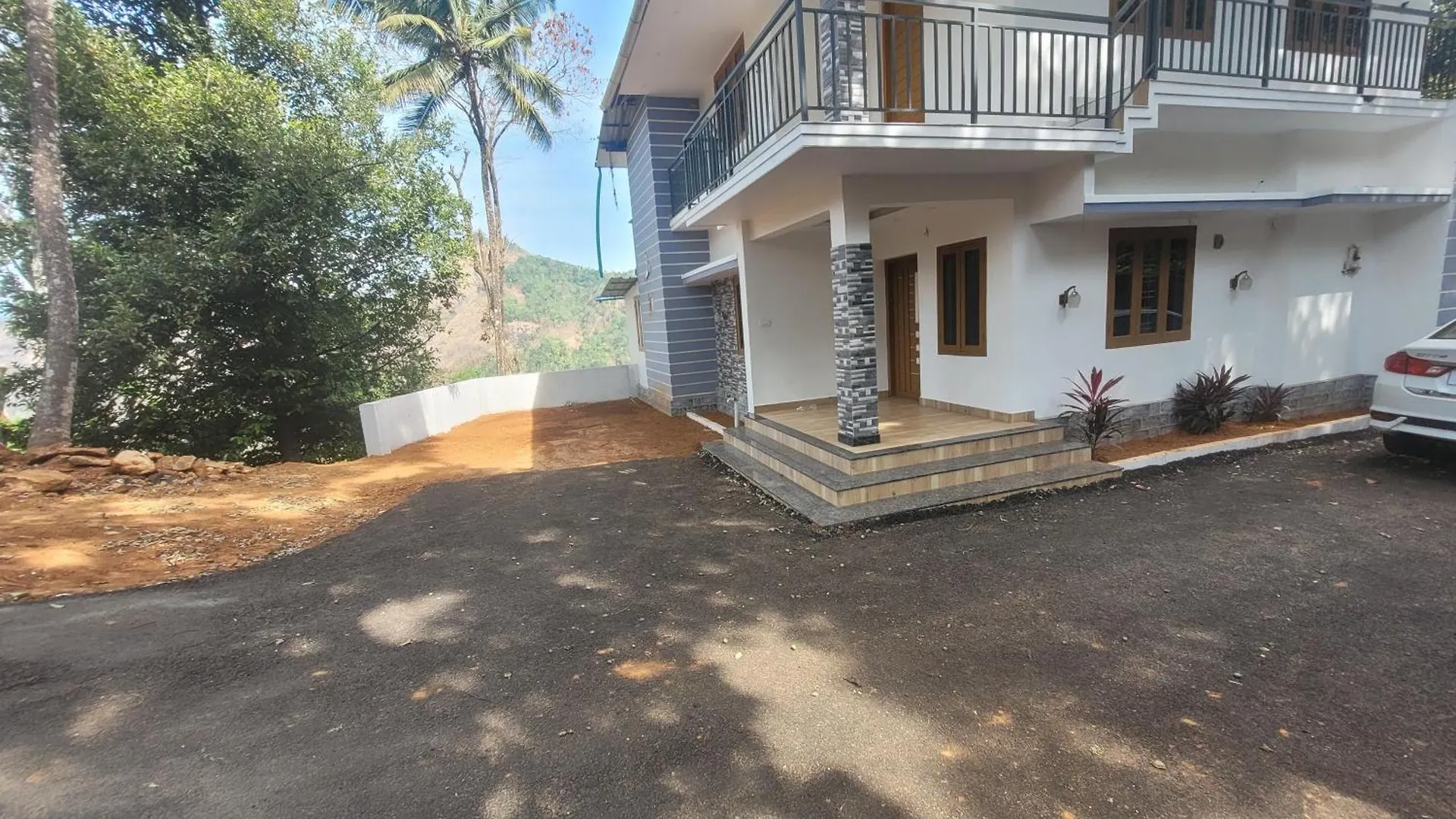 Newcastle Holidays Resorts-Entire Property 5 Bedrooms-Great Mountain & River View-Between Munnar & Idukki With Kitchen Nyaraló