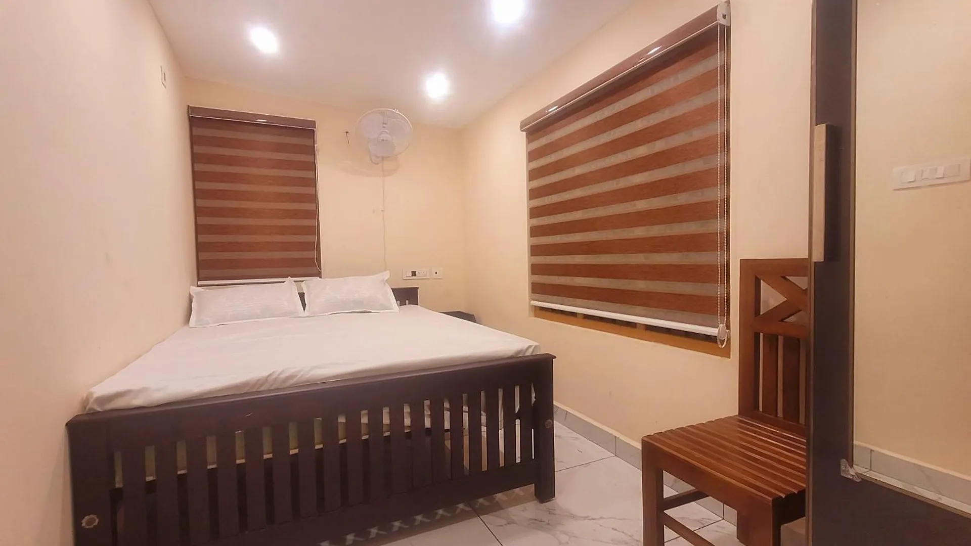Nyaraló Newcastle Holidays Resorts-Entire Property 5 Bedrooms-Great Mountain & River View-Between Munnar & Idukki With Kitchen